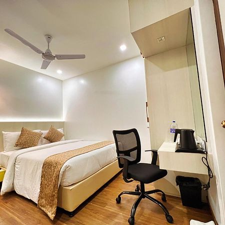 White House By Maxxvalue Service Apartments Bandra Mumbai Kültér fotó